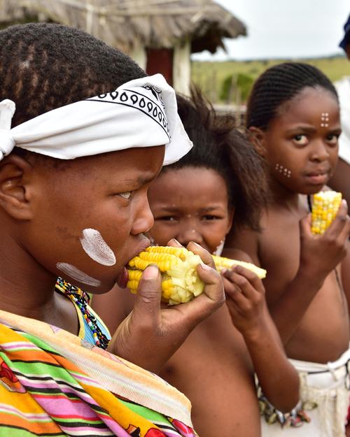 Xhosa_children,_Eastern_Cape,_South_Africa_(20324820379)